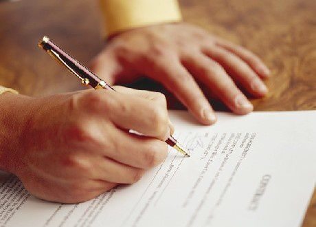 clause_non_concurrence_sign-6405657