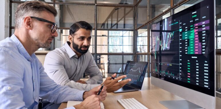 twodiversecryptotradersbrokersstockexchangemarketinvestorsdiscussing
